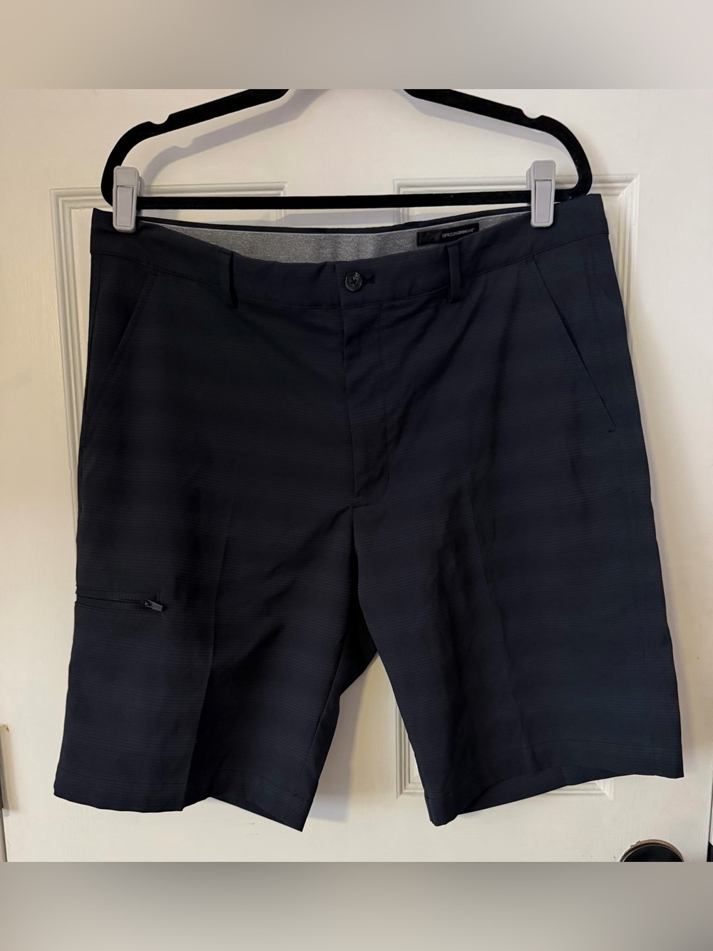 Greg Norman Men’s W36 Black Stretch Golf Performance Shorts